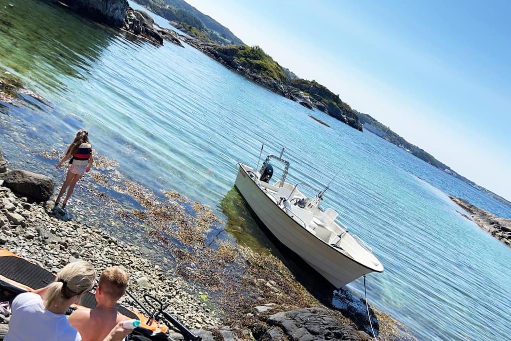 Eksklusiv Rorbu - Havblikk 1 - Batutleie Bekkjarvik Exterior foto